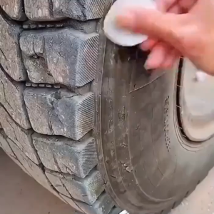 60ml Lem Tambal Perbaikan Ban Mobil Sepeda Motor Anti Bocor / Lem Ban Luar Anti Bocor / Lem Penambal Ban Super Kuat