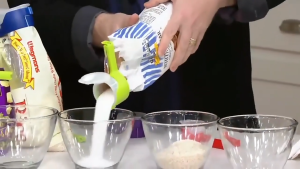 2pcs Food Sealing Clip Storage Bag with Pour Spout Fresh Keeping Sealer Clamp Kitchen Snack Travel S