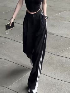 กางเกงขายาวทรงหลวมสีดำ ทรงหลวม ดีไซน์สปอร์ตฤดูใบไม้ร่วง 2025 ทรงลำลอง กระดุมสามแถว กางเกงขายาวทรงหลวม