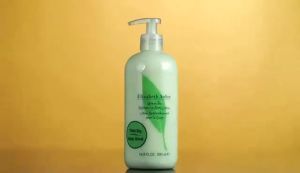 Stock Yadun Green Tea Body Milk Long lasting Fragrance Milk Moisturizing and Nourishing Skin Body Milk Moisturizing Brightening and Whitening Cream