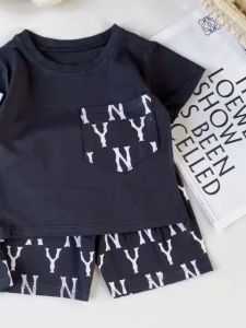 Đồ bộ cộc tay cho bé trai KANGMIN KIDS. Bộ quần áo bé trai gái Hàn Quốc xuất xịn in chữ N Y cho bé từ 6-24kg