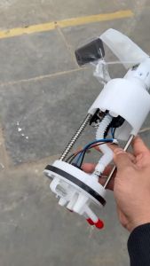 Bơm xăng 474-T880 lắp cho xe ô tô đông ben 8 tạ và 1 số loại xe ô tô phổ biến khác nhau 12v