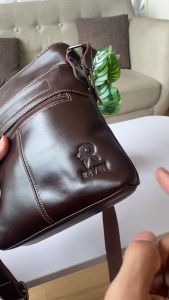 Tas Selempang Pria Kulit Sapi Premium Kunci Magnet Banyak Kompartemen Gaya Jadul Klasik