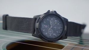 นาฬิกากันน้ำซื้อหนึ่งแถมหนึ่ง นาฬิกาแฟชั่นผู้ชาย กีฬานาฬิกาควอทซ์ชาย ยอดนาฬิกาแบรนด์หรูสายรัดทอลำลองนาฬิกาธุรกิจกันน้ำ