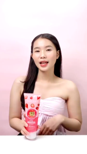 HANASUI Vita Smoothies Body Spa Exfoliating Gel 180ml