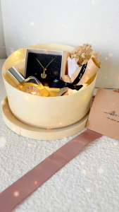 ⭐NEW⭐ BEHOMIE Necklace Perfume Gift Box Fragrance Jewelry Set Door Gift Small Gift Lilin Wangi Hadiah Birthday Gift