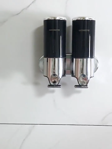 【การจัดส่งท้องถิ่น】ขวดหัวฉีดน้ำติดผนังแบบใช้มือกดสำหรับแชมพูเหลวหัวปั๊มเดี่ยว/คู่อุปกรณ์ในห้องน้ำสีดำห้องครัว