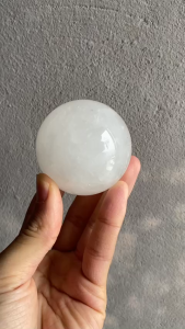 Quả Cầu Phong Thủy Đá Thạch Anh Trắng Size 5- 6cm Để Trang Trí