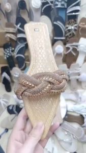 Đôi Dép Nữ Shoes Cao Cấp 6 Dây Đá Xoắn Đan Rết Đa Màu Sắc