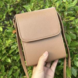 [ส่งภายใน24ชม.] กระเป๋าหนังมินิ ใส่โทรศัพท์ Phone bag🤎