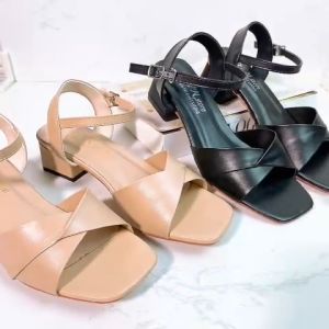 Giày sandal nữ gót vuông 3p quai xếp cách điệu đơn giản - SD157