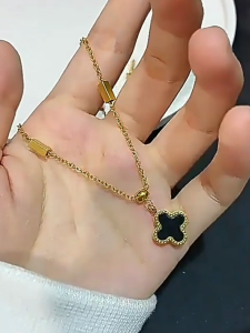 1 Pcs Kalung Perhiasan Anti Karat & Anti Alergi