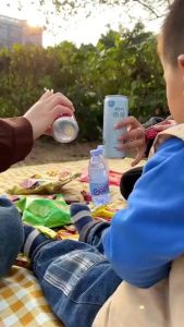 Thảm dã ngoại picnic kích thước 1.5m*2m chất liệu vải oxford không thấm nước gấp gọn 1m5 x 2m ( màu ngẫu nhiên)