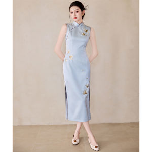Embroidered Luxurious Minor Chic Cheongsam