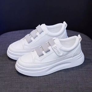Sepatu Wanita Casual & Slip On Terbaru