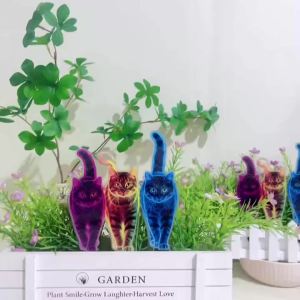 2D Flat Neon Color Cat Garden Stake Garden And Flowerbed Decor Animal Yard Decor Lawn Ornaments Great Gift For Friends▪
