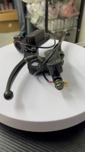 มือเบรคบบนรถไฟฟ้าขนาดเล็ก สำหรับ หลีด หรือรถที่มีหน้ากาก ที่ต้องหลบปั้ม ซ้ายและขวา สำหรับรถไฟฟ้า JPGK