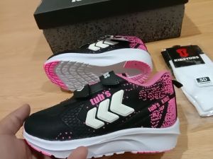 Sepatu Sekolah Anak Perempuan: Tips & Rekomendasi