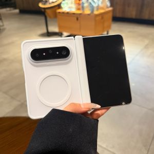 Fingerprint-Resistant Matte Sandblasted Skin Feel Protective Case