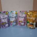 Downy Pewangi dan pelembut pakaian 550ml/520ml random. 