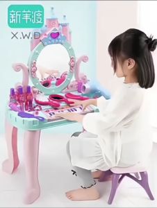 Đồ chơi trang điểm cho bé gái bộ bàn đầy đủ phụ kiện có âm thanh ánh sáng hộp đẹp quà tặng sinh nhật cho bé