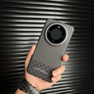 Ultra-Thin Carbon Fiber Pattern Magnetic Absorption Wireless Charging Huawei Mate60 pro Phone Case Mens Style Protective Cover