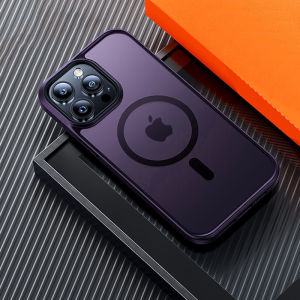 Luxury Matte ClearสําหรับMagesafeแม่เหล็กไร้สายชาร์จโทรศัพท์สําหรับiPhone 11 12 13 14 15 16 Pro Max Plusกันกระแทก