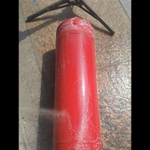 CASTA Paint Remover Pro Efisien 1 Botol Besar Penghapus Cat Motor Mobil Velg Alumunium Besi Kayu Tembok Anti Karat Perontok Cat Minyak Cepat Bersih Tanpa Bau Menyengat