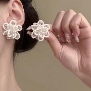 rosci | Bông Tai Hoa Ngọc Trai Pháp Sang Trọng