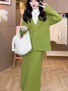 Premium Knitted Tea-toned Sweater And Mini Skirt Set Autumn Fashion Ensemble Two-piece Ensemble Age-defying Street Style