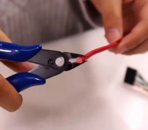 คีมตัดลวด คีมตัด คีมตัดสายไฟ คีมปากคีบด้านข้าง คีมโมเดล คีมเอนกประสงค์ สําหรับงาน ไฟฟ้า อิเล็กทรอนิกส์ จํานวน 1ชิ้น