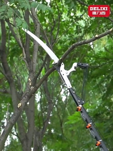 เสริมความมั่งประยุกต์ของการตัดกิ่งไม้ด้วยกรรไกรตัดกิ่ง 4.5-7.5 เมตร สำหรับการตัดแต่งกิ่ง กรรไกรตัดกิ่ง กรรไกรตัดกิ่งไม้ด้ามยาว กันไกรตัดกิ่งไม้ และกรรไกรตัดกิ่งไม้สูงๆ สร้างความมั่นใจในการเก็บผลไม้และให้ความสวยงามของการตัดกิ่งไม้ ด้วย 4 ตัวใบ