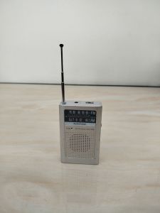 Đài radio thu phát sóng AUDIO COMM RAD-P102N (Lỗi) hàng bãi Nhật