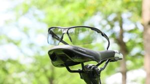 SCVCN Photochromic Cycling Glasses Men MTB Cycling Sunglasses Road Bike Glasses UV400 Bicycle Glasses Outdoor Sports Sunglasses