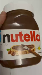 Sản phẩm dạng phết chứa hạt phỉ và ca cao Nutella 680G/chai nhập khẩu Úc