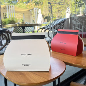 Disposable Mousse Layer Cake Slice Packaging Box Handheld Towel Roll Dessert Pastry Box Western Style Bakery Box Kitchen Cooking