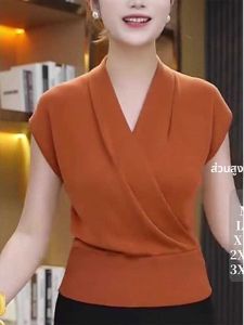 เสื้อยืดคอกลมแขนกุดไซส์ใหญ่สำหรับผู้หญิงในช่วงฤดูร้อนปี 2025 สไตล์ใหม่ เสื้อผ้าทำงานสไตล์เรียบง่ายสวมใส่สบาย คอกลมเข้ารูป