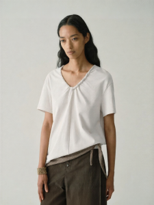 INSIS FEMME | Design Twist-Rope V-Neck Normal-Shoulder Flutter-Sleeve T-Shirt