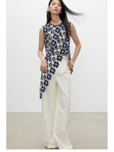 Showyee Exclusive French Handmade Lace Elegant Hollow out Asymmetrical Sleeveless Vest Top Womens Fashion Summer Clothing