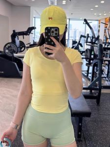 Womens Yoga T-Shirt Quick Dry Short Sleeve Fitness Pilates Training Suit Slimming Capri Pants Sporty Style Four Seasons Universal