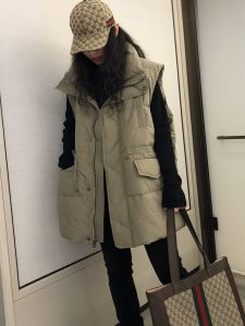 Womens Loose Fit down Vest Autumn Winter New Style with Big Pockets Versatile Jacket Shoulder Coat Trendy Fashion Commute