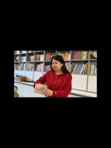 Pengasah Pensel Beruang Comel Manual Untuk Pelajar Sekolah Kanak Kanak Tadika Kartun Serutan Pensel Tangan Capybara Pencil Sharpener Student Kindergarten Manual Sharpener Kids Gift 卡皮巴拉卷笔刀手摇手动转笔刀削笔器学生专用铅笔削笔刀男孩削笔机幼儿园 E457C