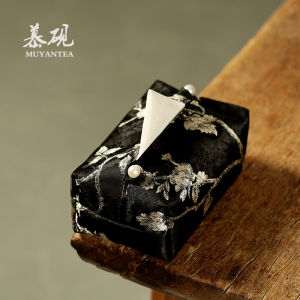 Muyan Handmade Embroidered Silk Paper Towel Holder Luxury Home Tea Room Fabric Storage Box Tea Ceremony Paper Towel Bag