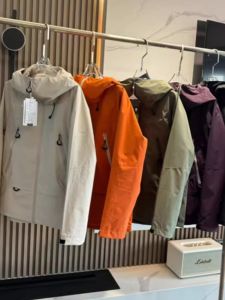 Couples Outdoor Climbing Windproof Waterproof Hat Jacket Three-Ingredient Science Tailwind Technologies Men Women Hiking Clothes