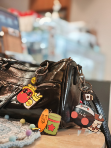 Limited Edition Metal Keychain Backpack Pendant Please Eat Red Kidney Beans Cartoon Character Water Drinking Reminder Toy Gift