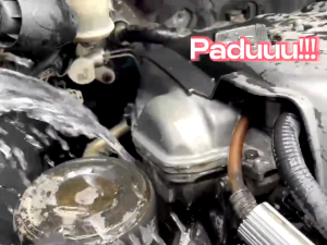 Engine Degreaser Chemical 20KG Chain Grease Engine Cleaner Kemikel Heavy Duty Direct Factory TRIION