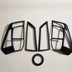 Garnish Cover Lampu Belakang Mobil Toyota Calya 2016 - 2024 Hitam