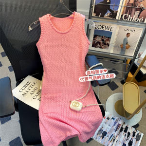 ชุดเดรสแขนกุดสีชมพูสไตล์หวานสำหรับผู้หญิงในฤดูร้อนปี 2023 เสื้อคลุมกันหนาวแบบถักแบบสวมหัวสำหรับสาวๆ กระชับสัดส่วน