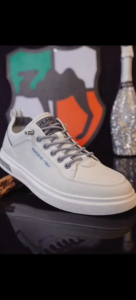 Retro low-top casual leather shoes Mens versatile leather casual sneakers Black leather shoes