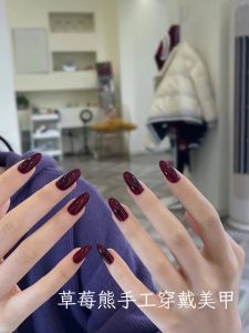 Cherry Wine Red Bull Blood Red Ice through Handmade New Years Nail Art Wearable Artificial Nails Dark Color Series Chinese Origin